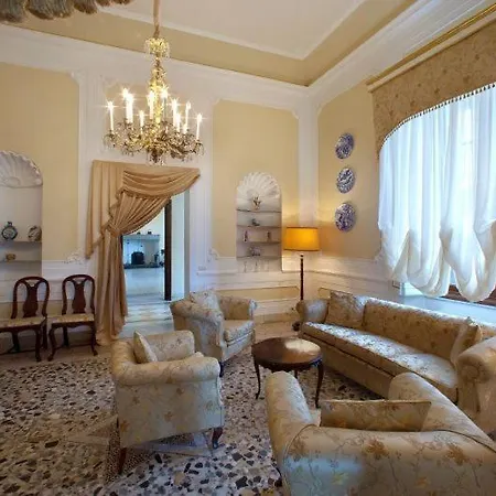 וילה Sleeps 15 Pool Air Con Wifi *