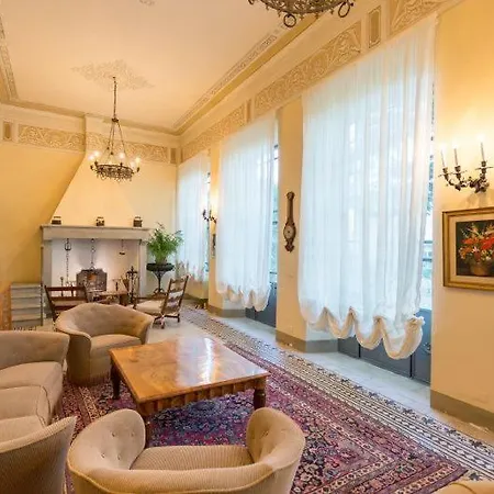 Sleeps 15 Pool Air Con Wifi וילה