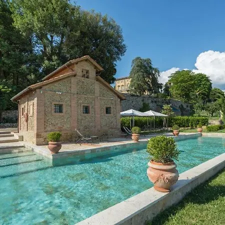 Sleeps 15 Pool Air Con Wifi וילה Ponte A Bozzone